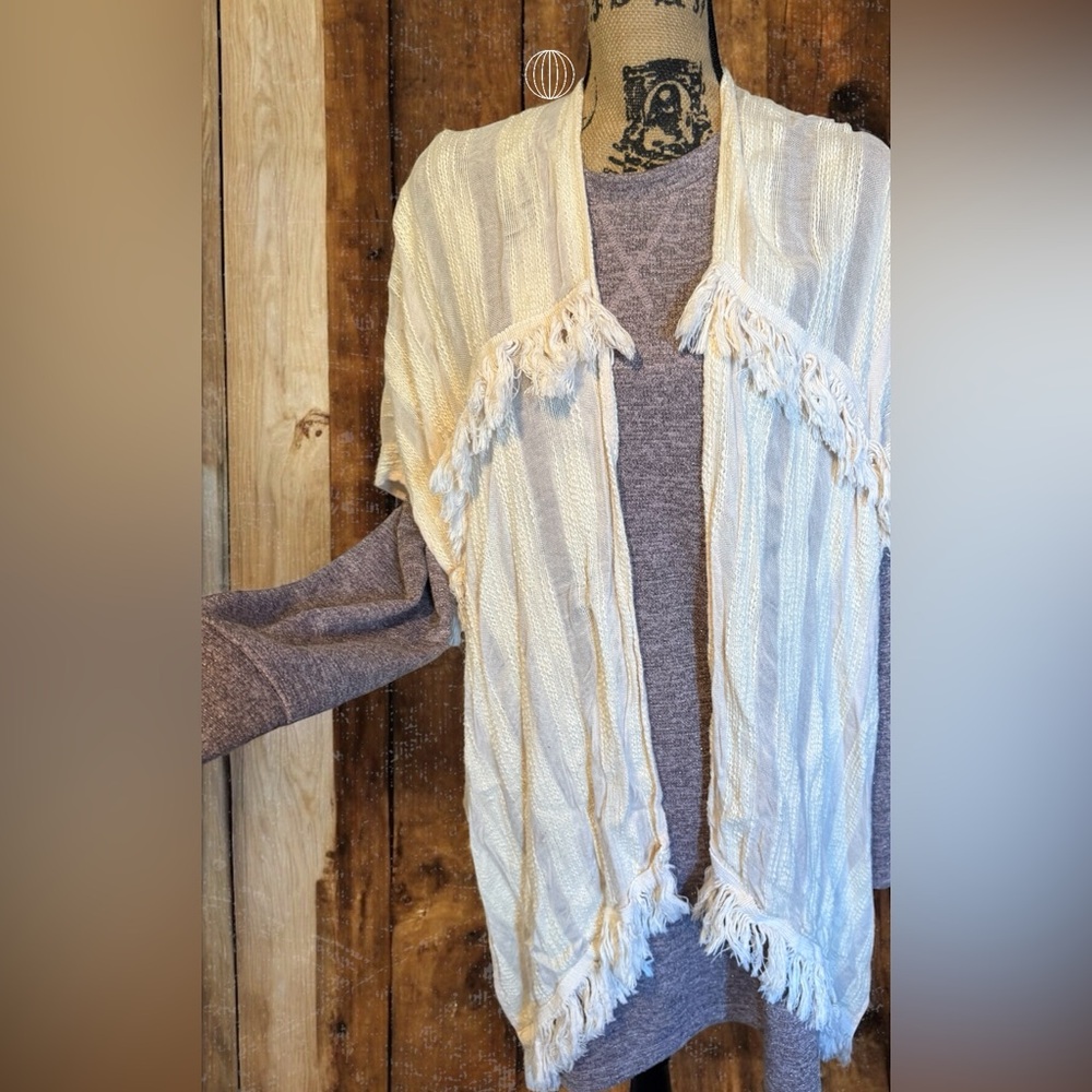 Vince Camuto Cream Textured Knit Fringed Cardigan